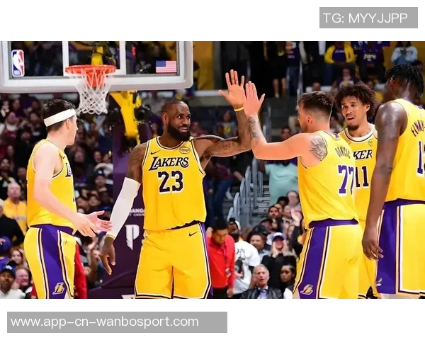 湖人首发阵容基本确定最后一席将在斯玛特拉拉维亚范德彪中产生