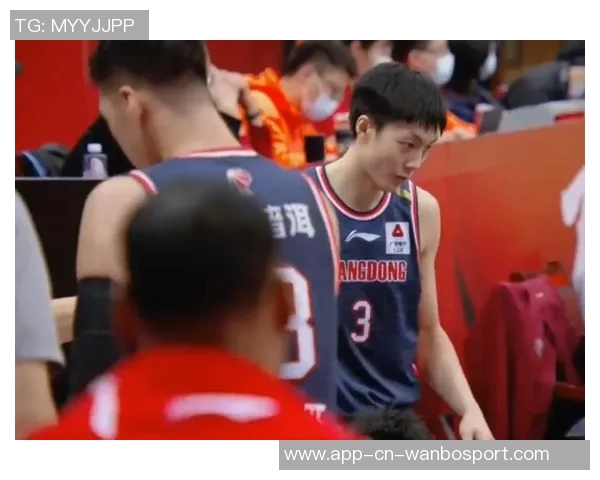 文班在CBA首节遭遇重创五次失误三次犯规表现不佳引发热议