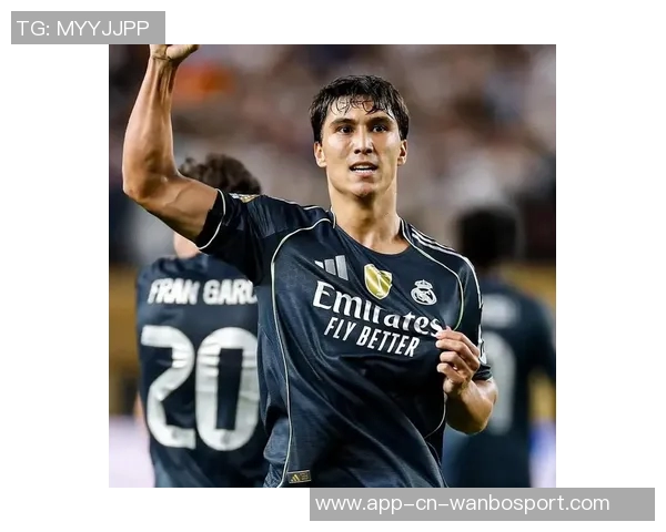 皇马国王杯海报揭晓贡萨洛加西亚独自亮相引关注 皇马国王杯海报揭晓贡萨洛加西亚独自亮相引关注